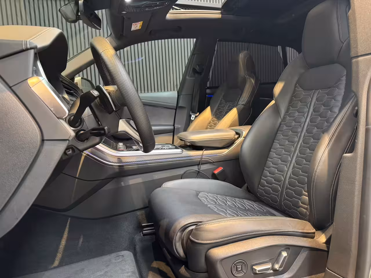 Audi Q8 4.0 TFSI RSQ8 Quattro Performance Keramisch|Massage|Pano|