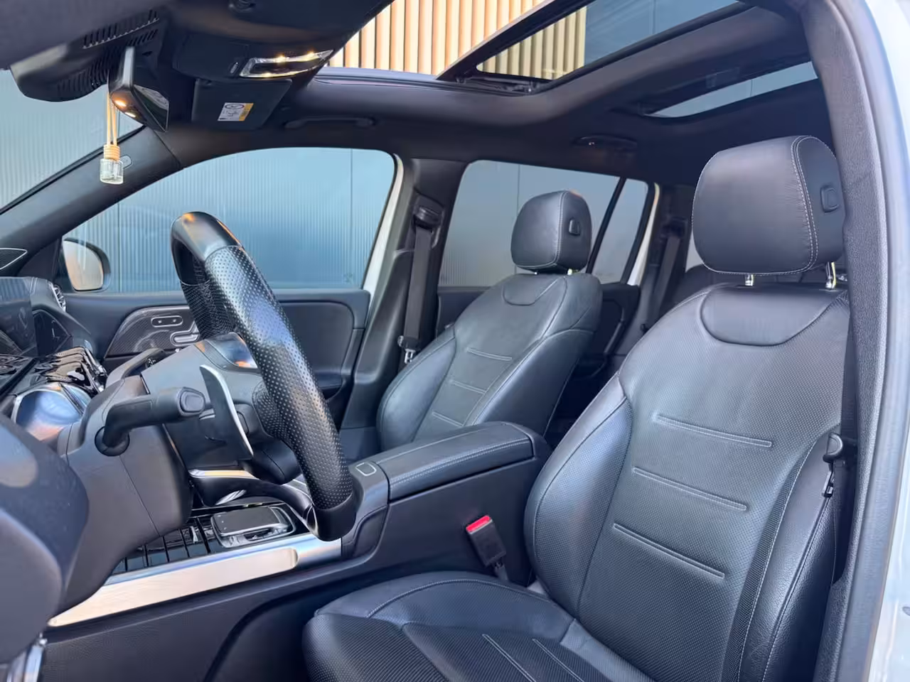 Mercedes-Benz GLB AMG 35 4MATIC Premium Plus | BOMVOL | DEALER