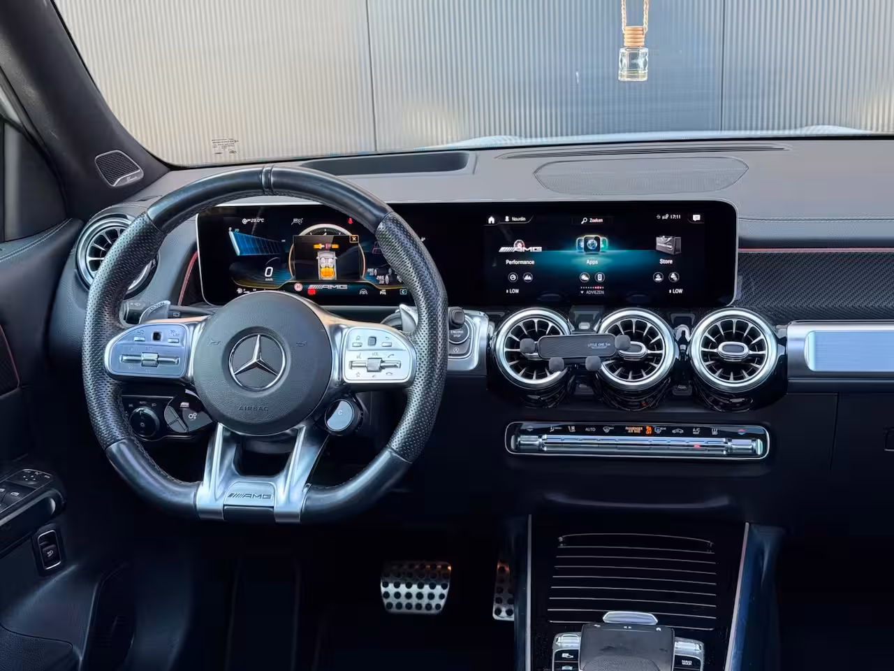 Mercedes-Benz GLB AMG 35 4MATIC Premium Plus | BOMVOL | DEALER