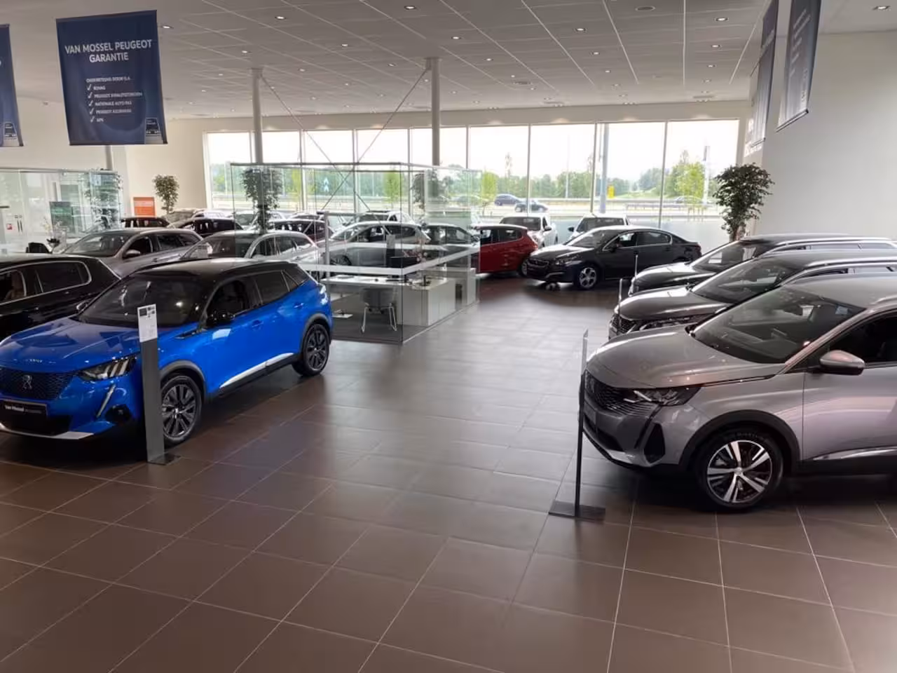 Peugeot e-208 EV Business 51 kWh | Camera | Cruise Control | 3 fase lader | Apple Carplay/Android Auto