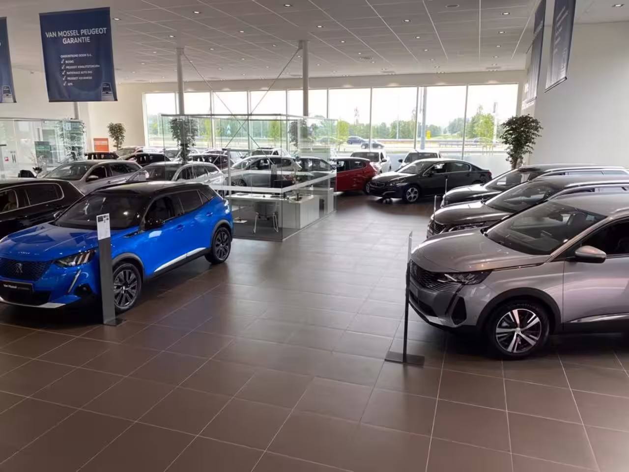 Peugeot E-308 Allure EV 54 kWh l Camera achter | Draadloze Apple Carplay/Android Auto | Stoelverwarming