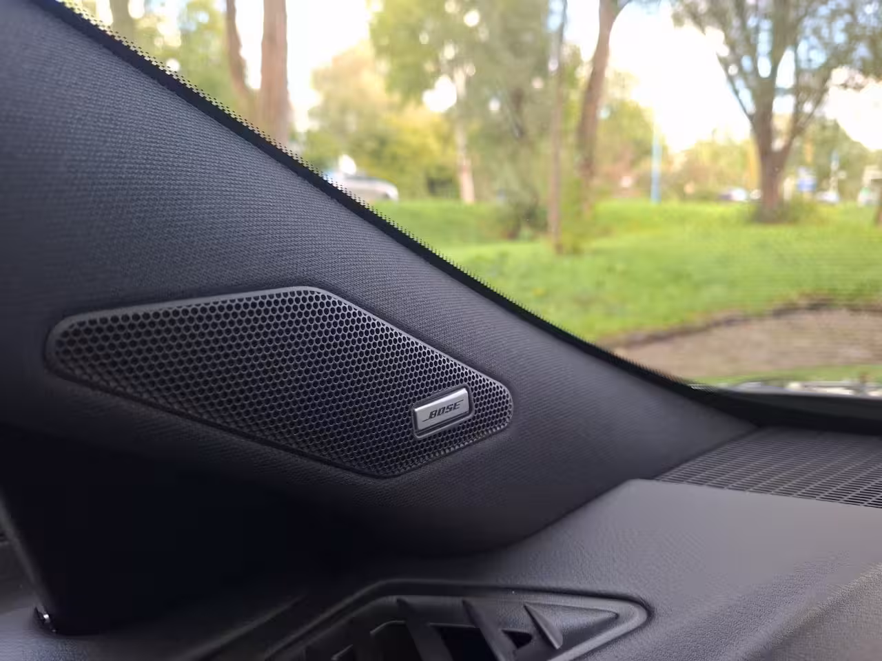 Nissan Qashqai 1.3 MHEV Xtronic Tekna Plus | RONDOM CAMERA | CARPLAY | STOEL, STUUR EN VOORRUITVERWARMING