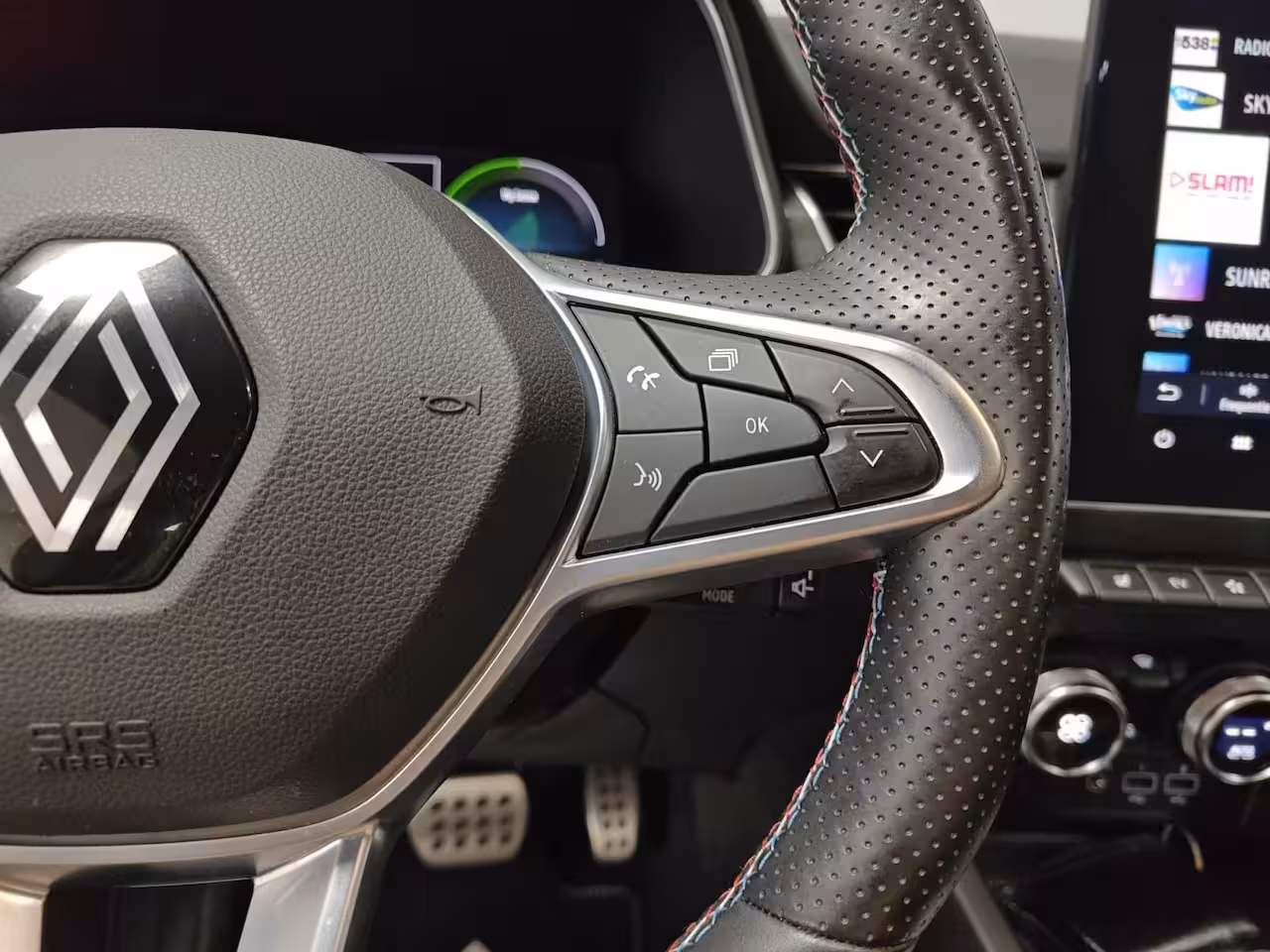 Renault Arkana 1.6 E-Tech full hybrid 145 esprit Alpine AUTOMAAT NAVI AIRCO CAMERA CRUISE CONTROLE APPLE