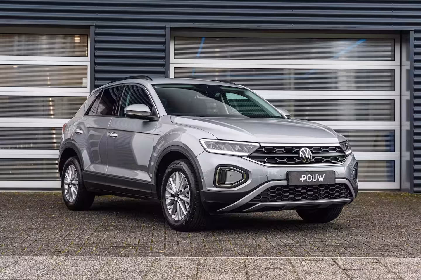 Volkswagen T-Roc 1.0 TSI 110pk Life | Trekhaak | Navigatie | CarPlay/Android Auto | Camera Achter