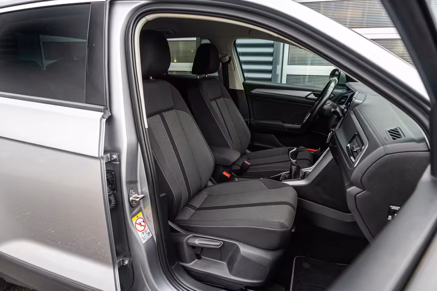 Volkswagen T-Roc 1.0 TSI 110pk Life | Trekhaak | Navigatie | CarPlay/Android Auto | Camera Achter