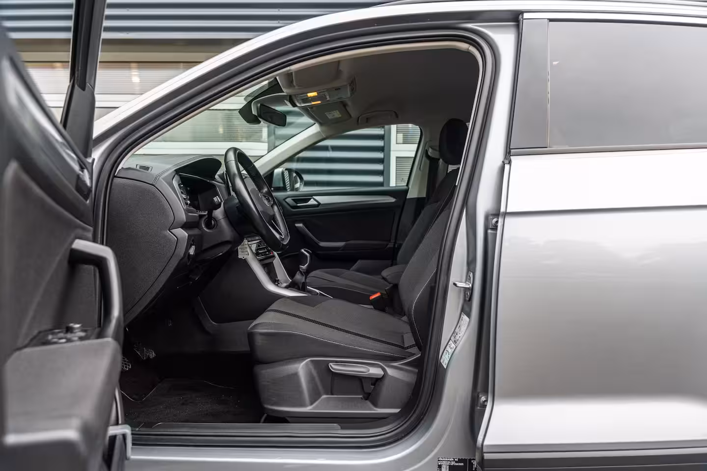 Volkswagen T-Roc 1.0 TSI 110pk Life | Trekhaak | Navigatie | CarPlay/Android Auto | Camera Achter