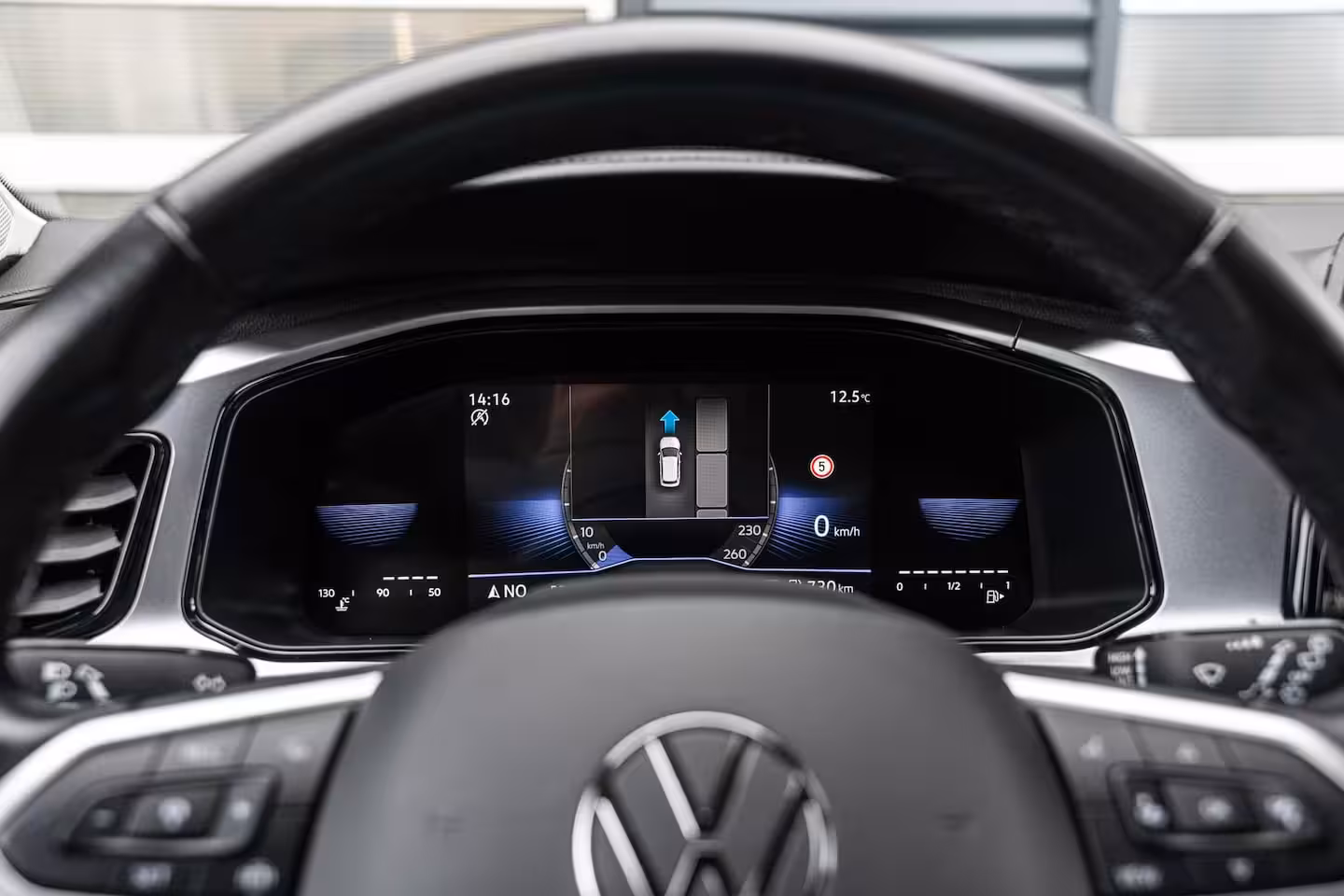 Volkswagen T-Roc 1.0 TSI 110pk Life | Trekhaak | Navigatie | CarPlay/Android Auto | Camera Achter