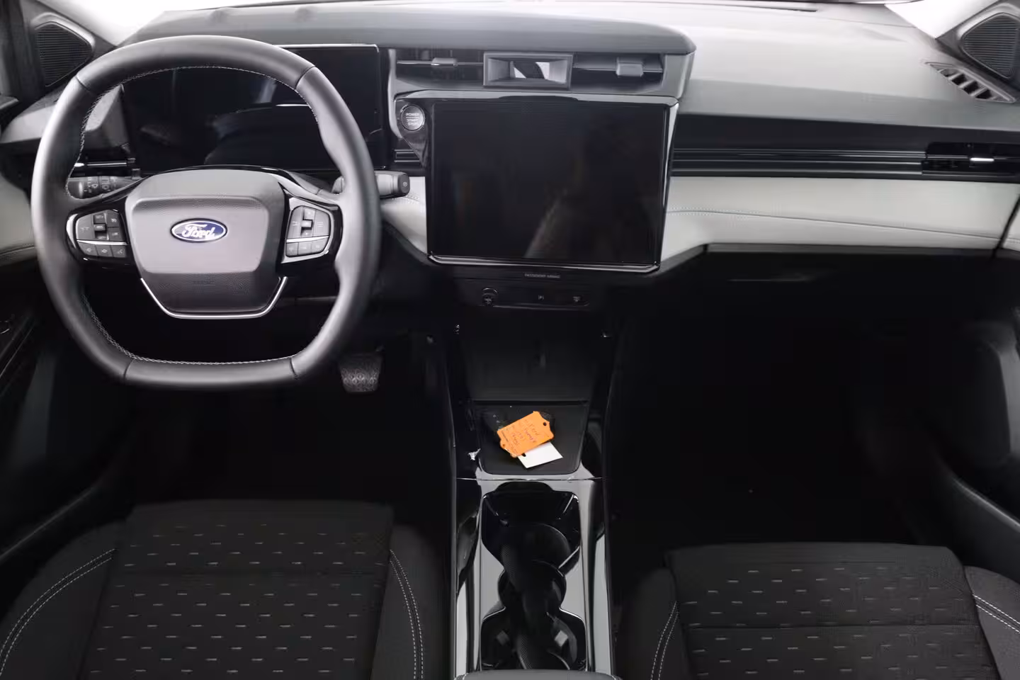 Ford Puma Gen-E Select FWD 47 kWh | Winter Pack | Camera | Elektrische Kofferklep | Navigatie | Draadloze