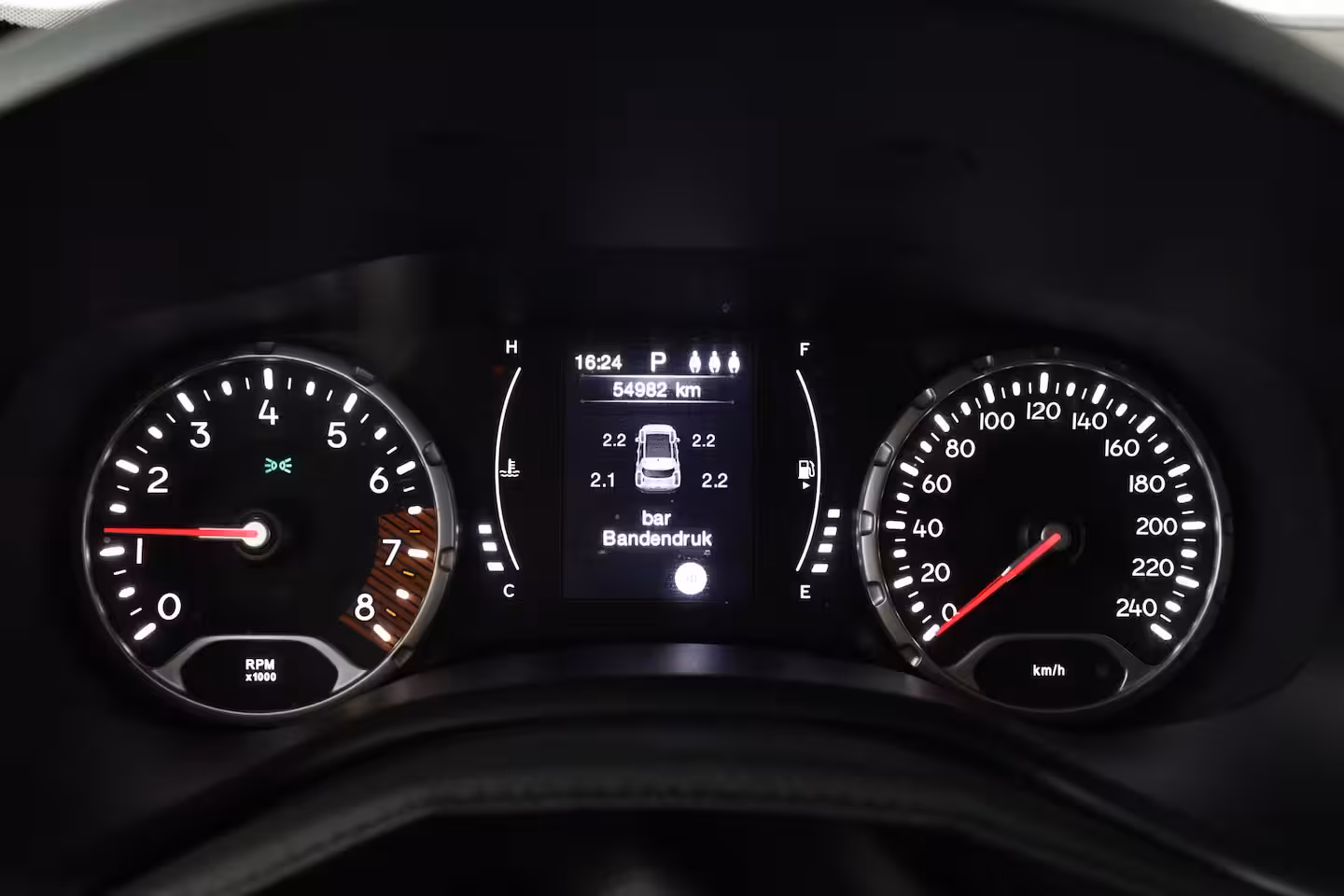 Jeep Renegade 1.3T DDCT Longitude | Automaat | Navi By App | Clima | Cruise Control | DAB | Parkeersenso