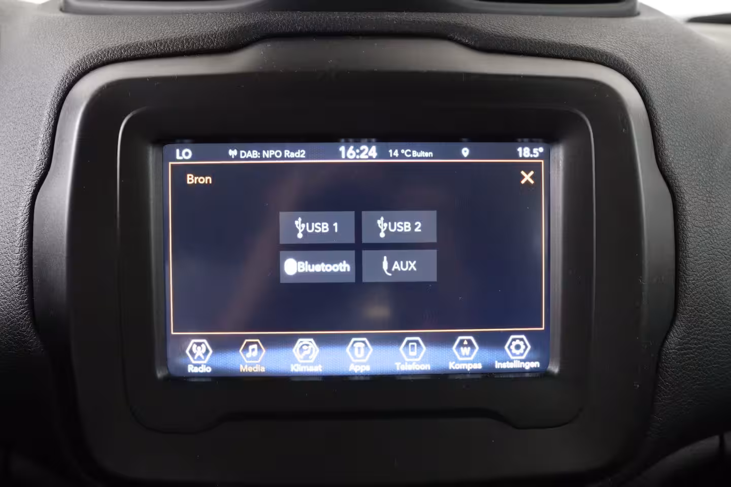 Jeep Renegade 1.3T DDCT Longitude | Automaat | Navi By App | Clima | Cruise Control | DAB | Parkeersenso