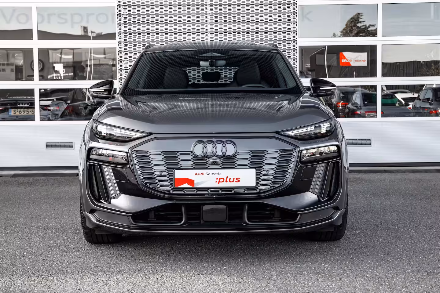 Audi Q6 e-tron S edition performance 100 kWh | Achterstoelen verwarmd | Apple Carplay/Android Auto|telefo