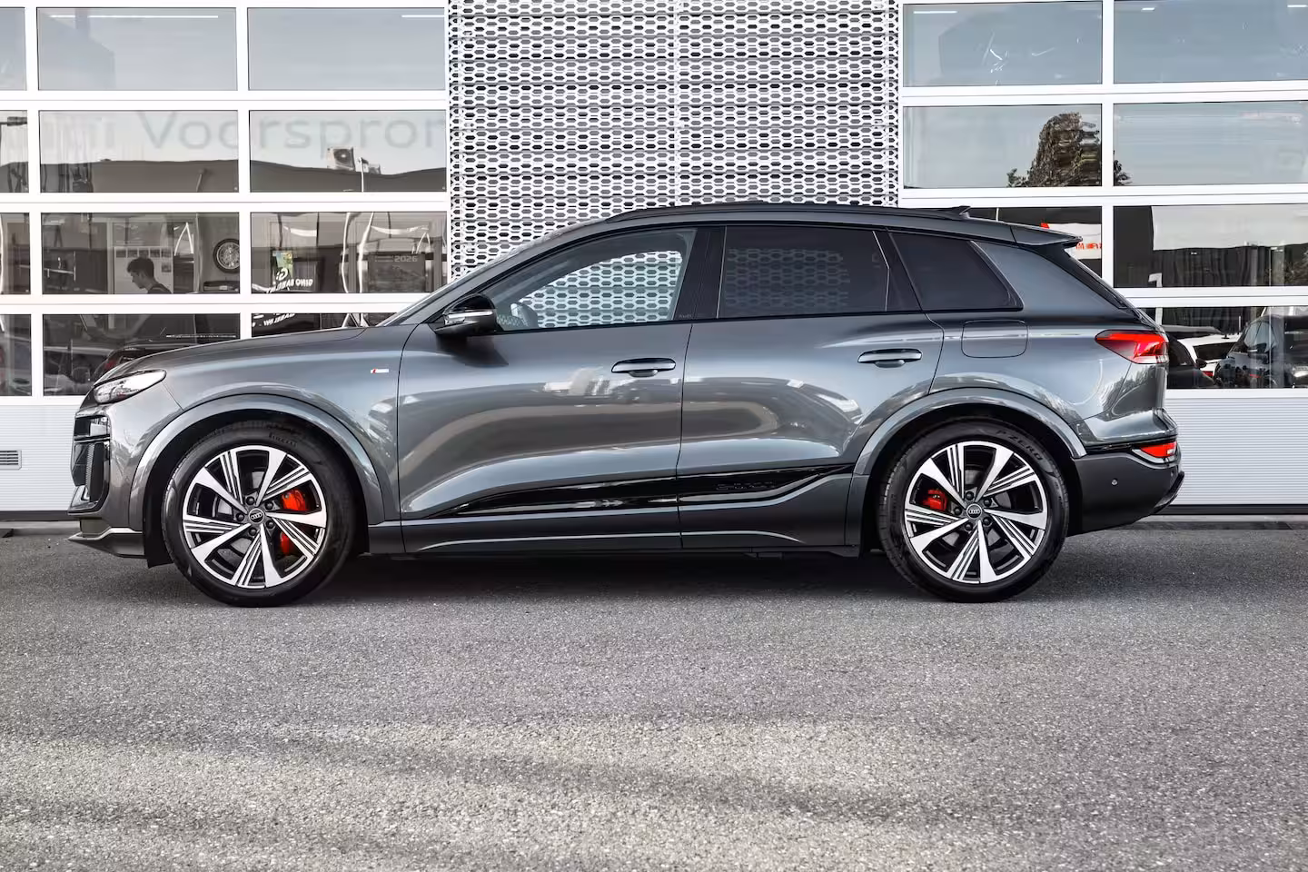 Audi Q6 e-tron S edition performance 100 kWh | Achterstoelen verwarmd | Apple Carplay/Android Auto|telefo