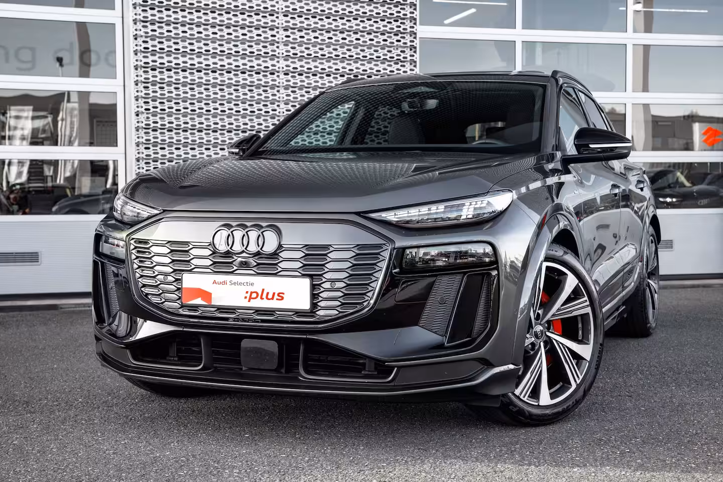 Audi Q6 e-tron S edition performance 100 kWh | Achterstoelen verwarmd | Apple Carplay/Android Auto|telefo
