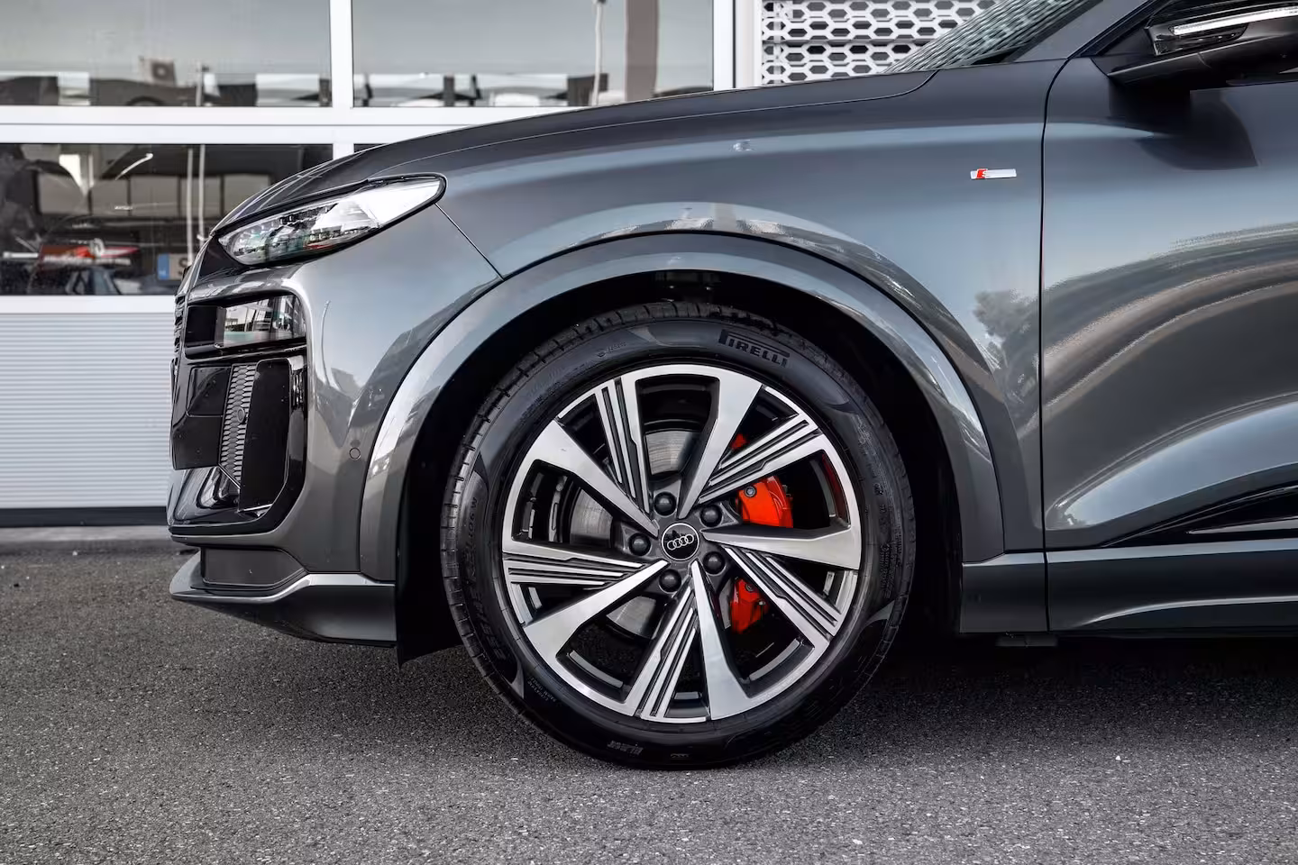 Audi Q6 e-tron S edition performance 100 kWh | Achterstoelen verwarmd | Apple Carplay/Android Auto|telefo