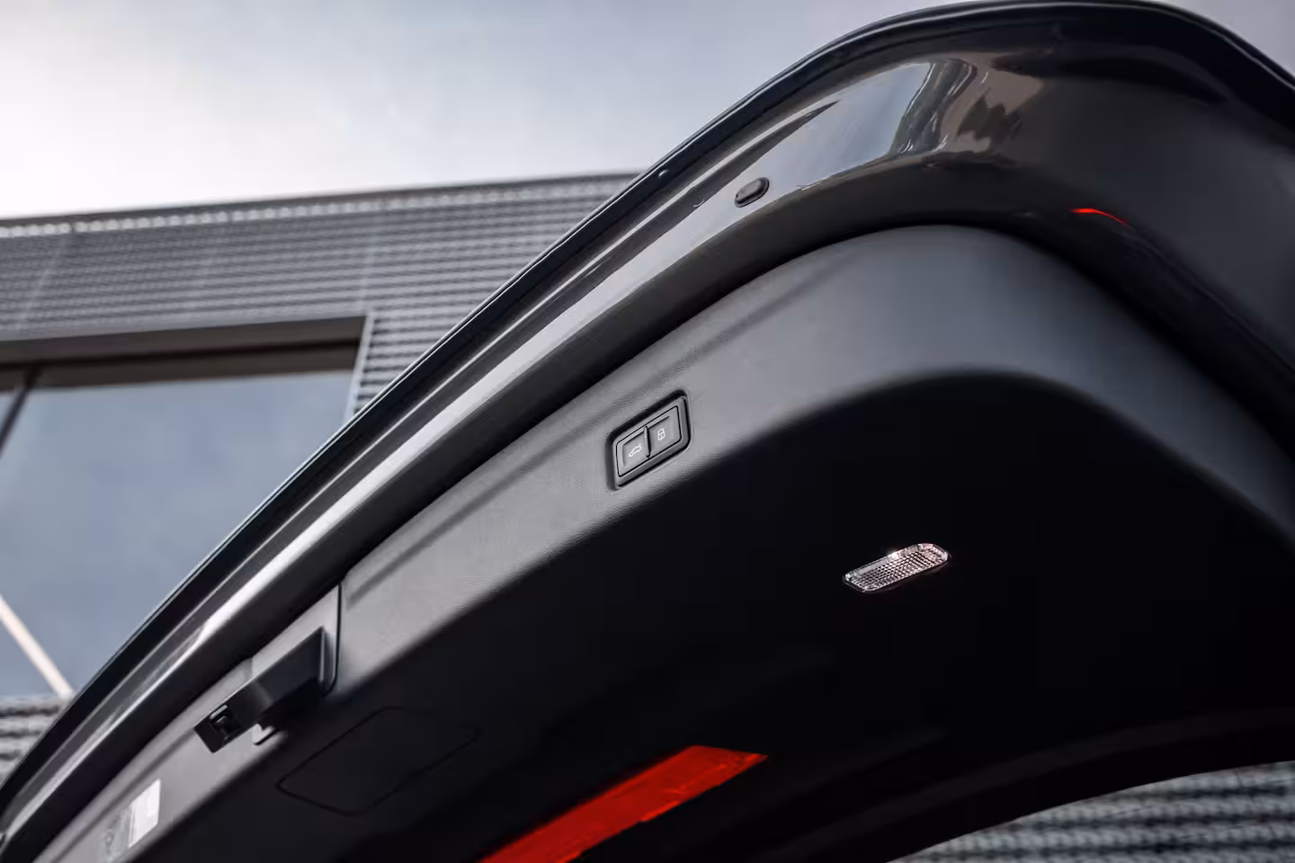 Audi Q6 e-tron S edition performance 100 kWh | Achterstoelen verwarmd | Apple Carplay/Android Auto|telefo