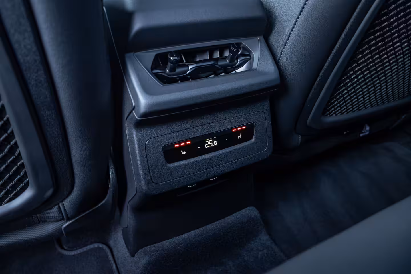 Audi Q6 e-tron S edition performance 100 kWh | Achterstoelen verwarmd | Apple Carplay/Android Auto|telefo