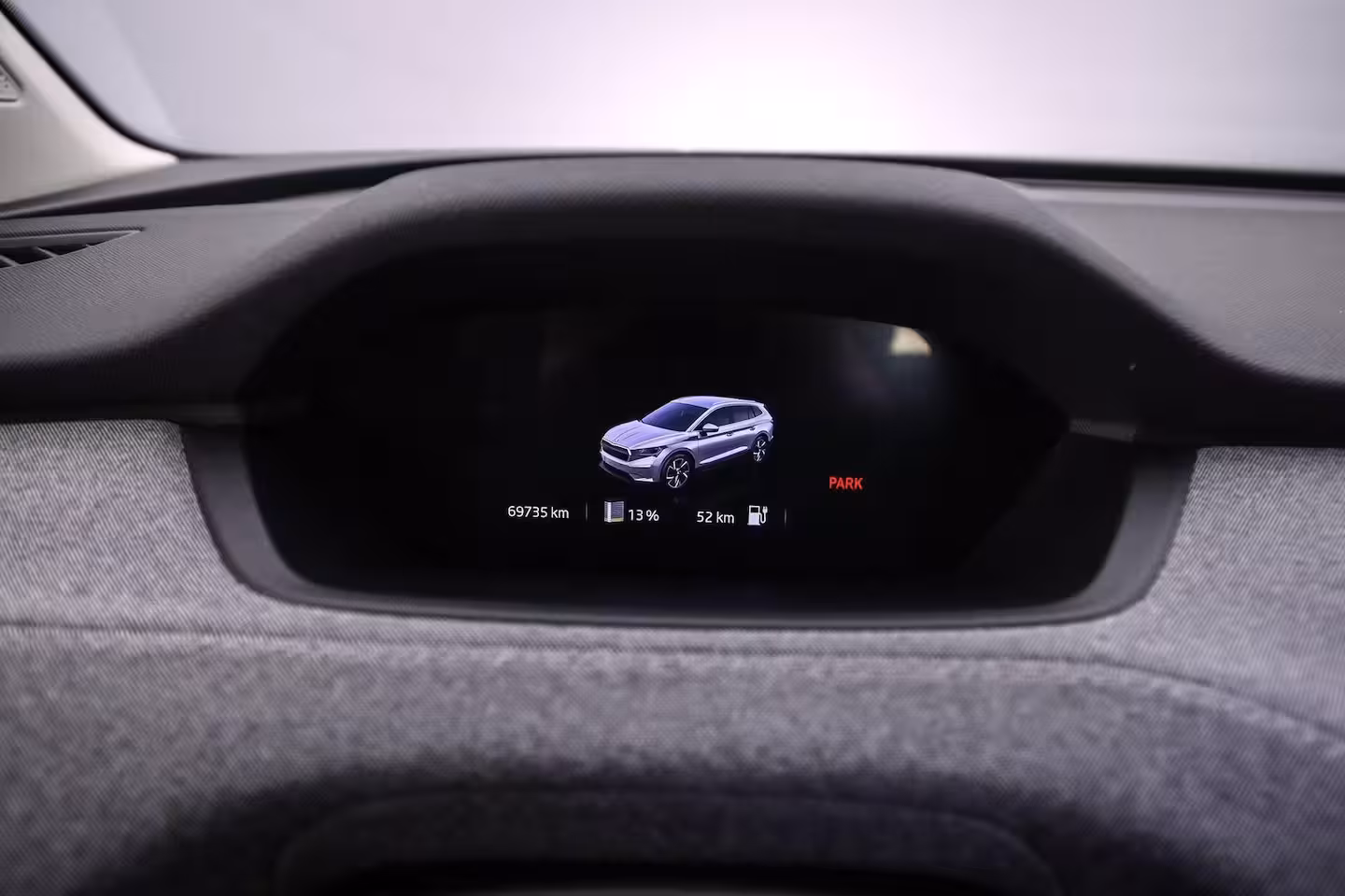 Skoda Enyaq iV 80 204pk Automaat Adaptive cruise control, Navigatie, Achteruitrijcamera, LED koplampen, S