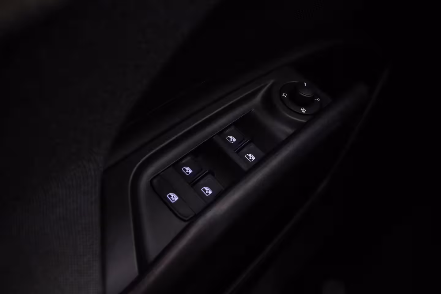 Skoda Enyaq iV 80 204pk Automaat Adaptive cruise control, Navigatie, Achteruitrijcamera, LED koplampen, S
