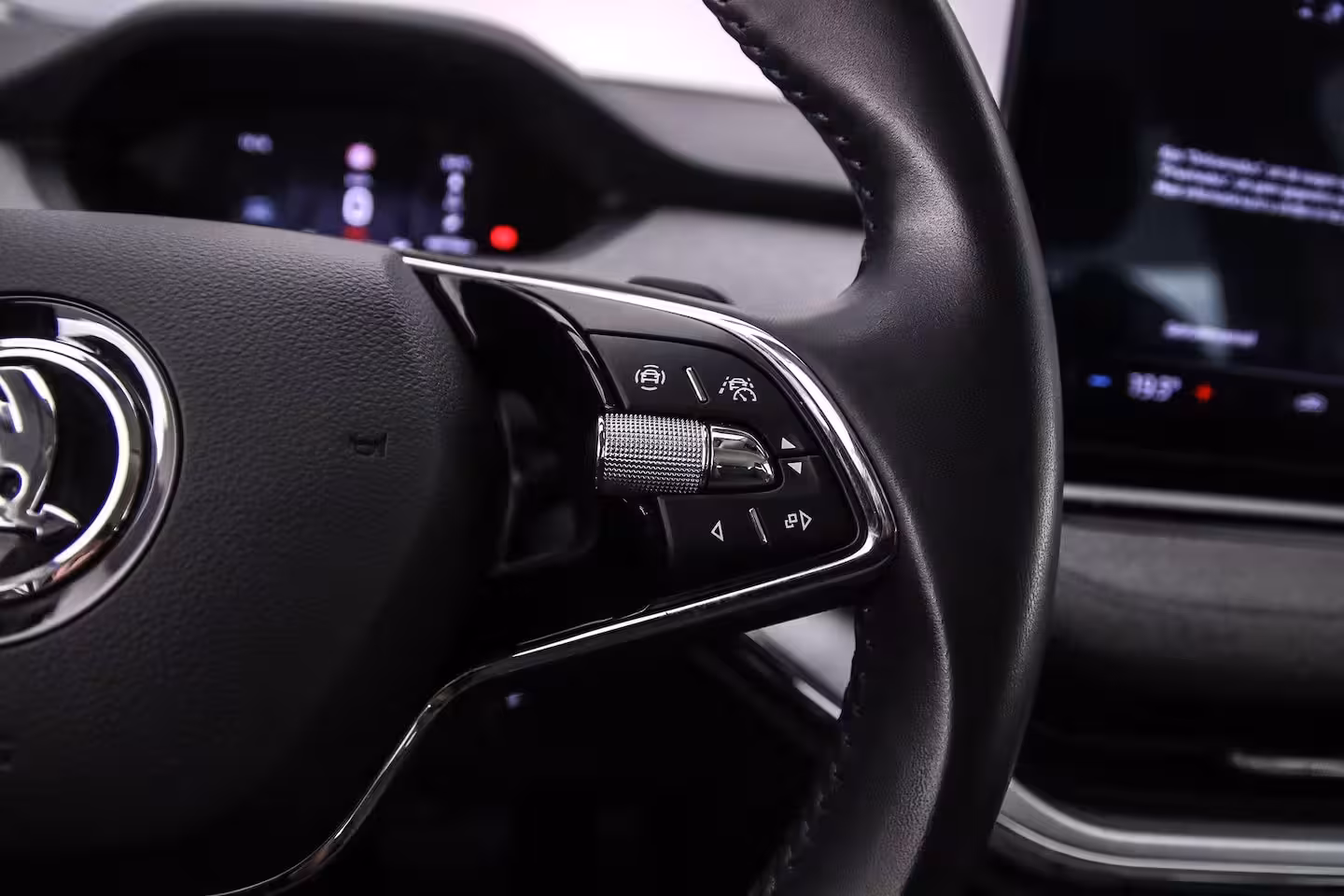 Skoda Enyaq iV 80 204pk Automaat Adaptive cruise control, Navigatie, Achteruitrijcamera, LED koplampen, S