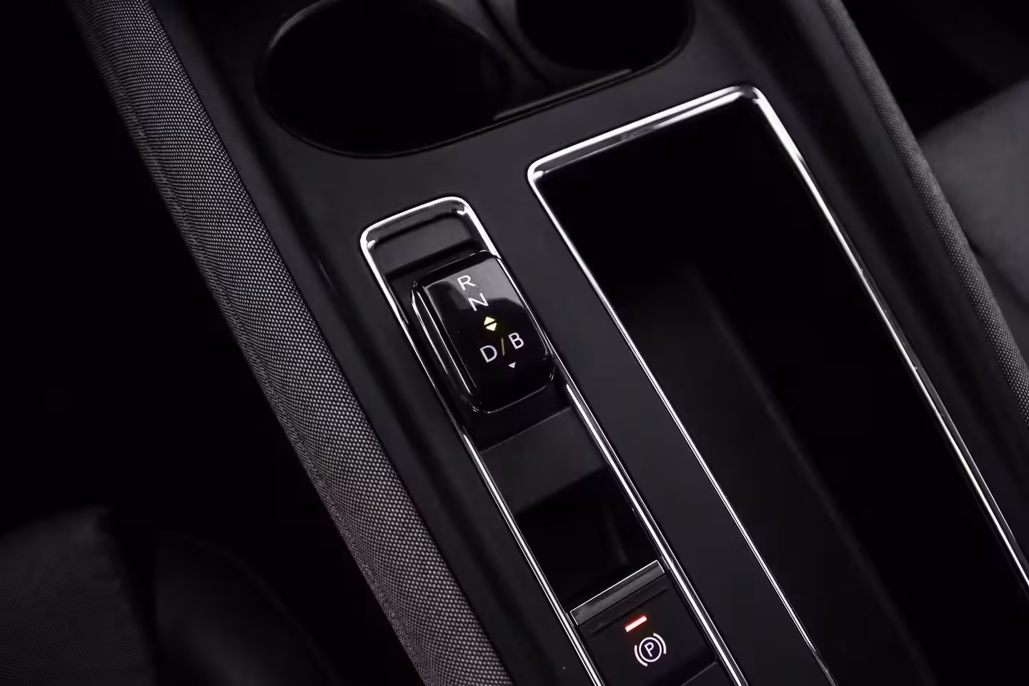 Skoda Enyaq iV 80 204pk Automaat Adaptive cruise control, Navigatie, Achteruitrijcamera, LED koplampen, S