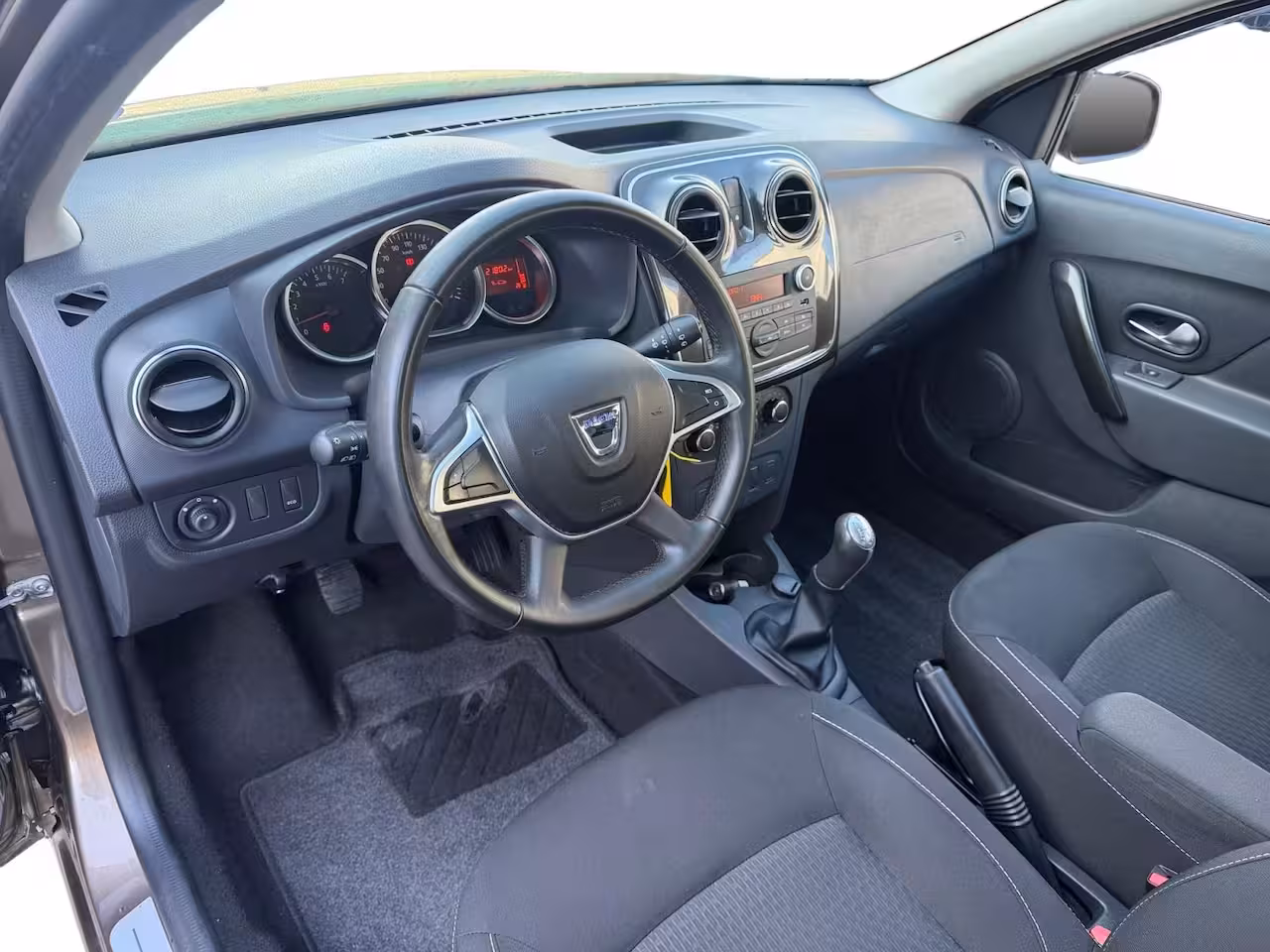 Dacia Logan MCV 0.9 TCe Laureate | 100% onderhouden | Elektr. ramen voor | Airco | Parkeersensor achter |