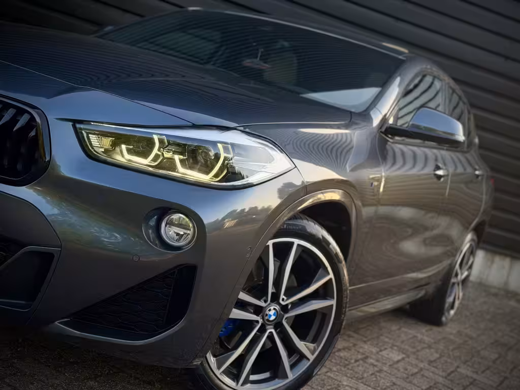 BMW X2 sDrive20i M-SPORT PANO|HUD|H/K|CAMERA|KEYLESS