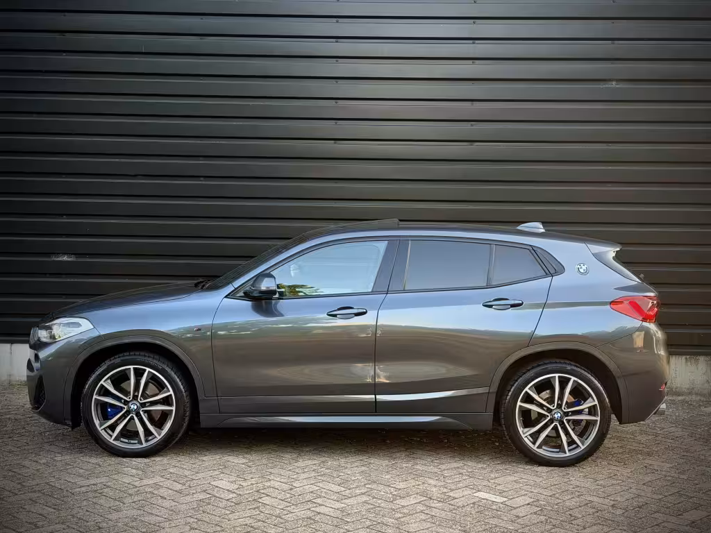 BMW X2 sDrive20i M-SPORT PANO|HUD|H/K|CAMERA|KEYLESS