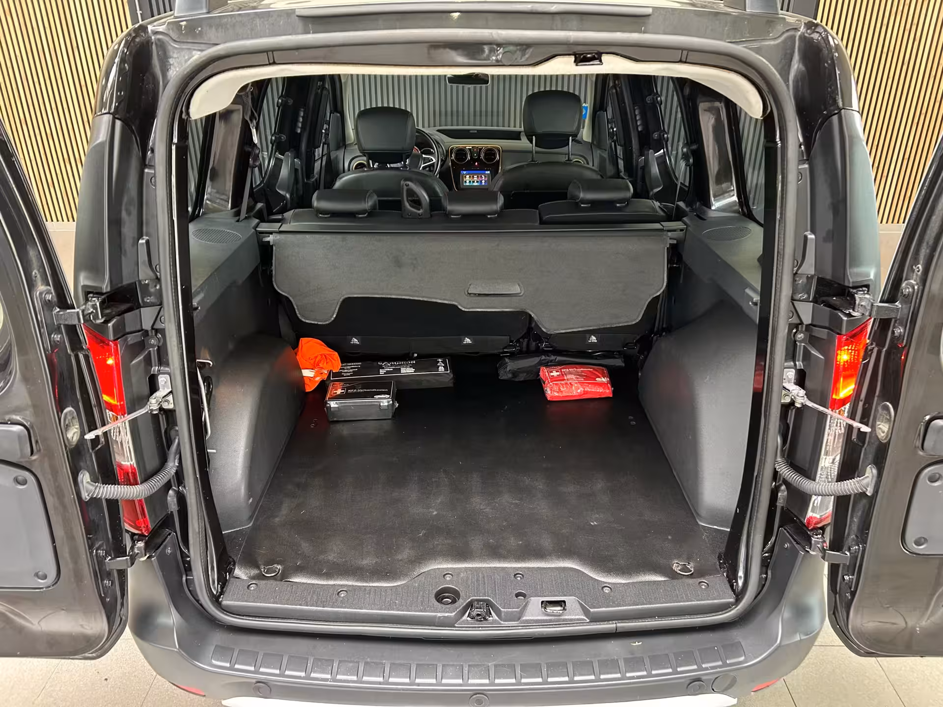 Dacia Dokker 1.2 TCe S&S Ambiance CAMERA|STOELVERWARMING|AIRCO|NAVI