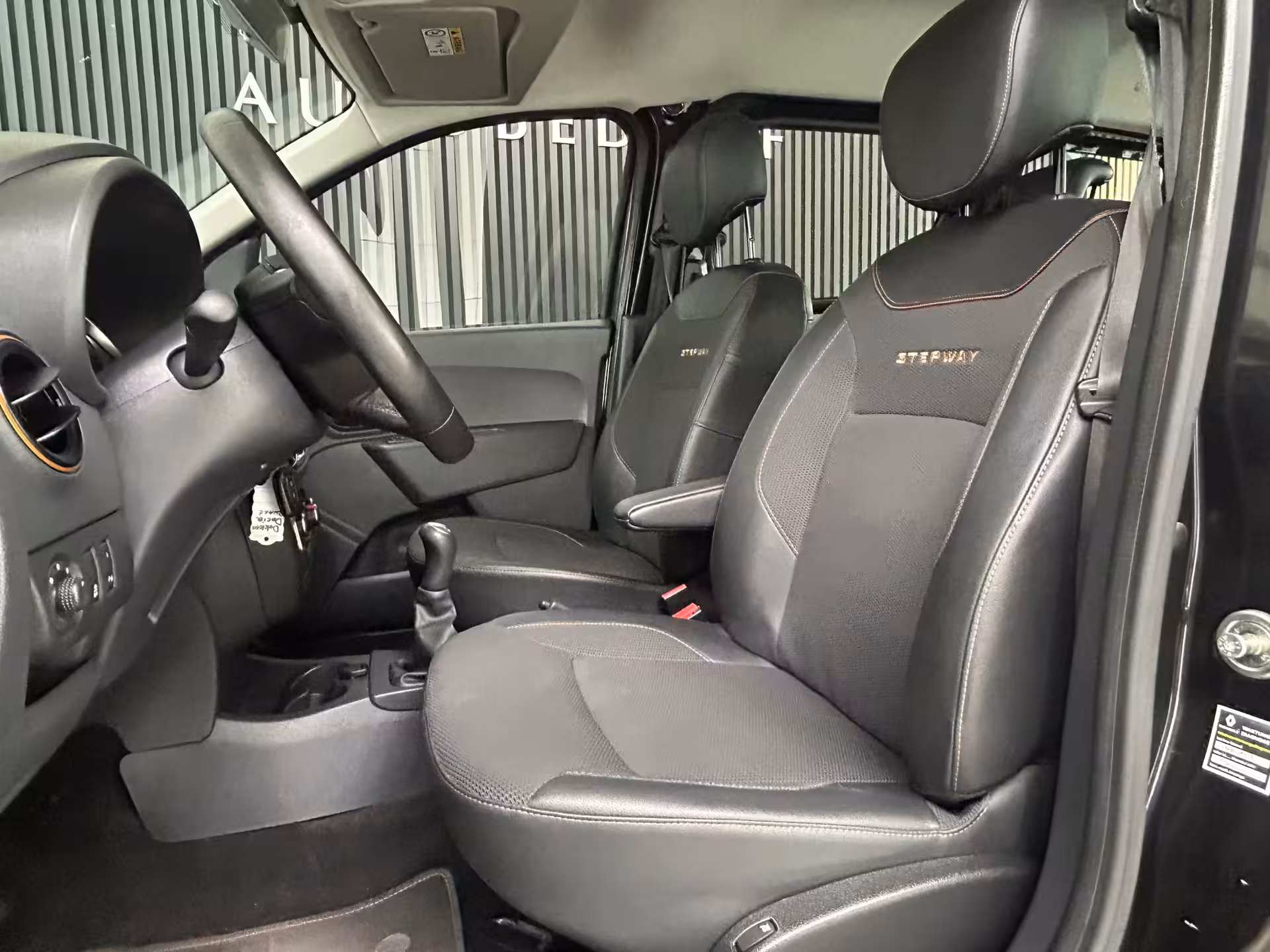 Dacia Dokker 1.2 TCe S&S Ambiance CAMERA|STOELVERWARMING|AIRCO|NAVI