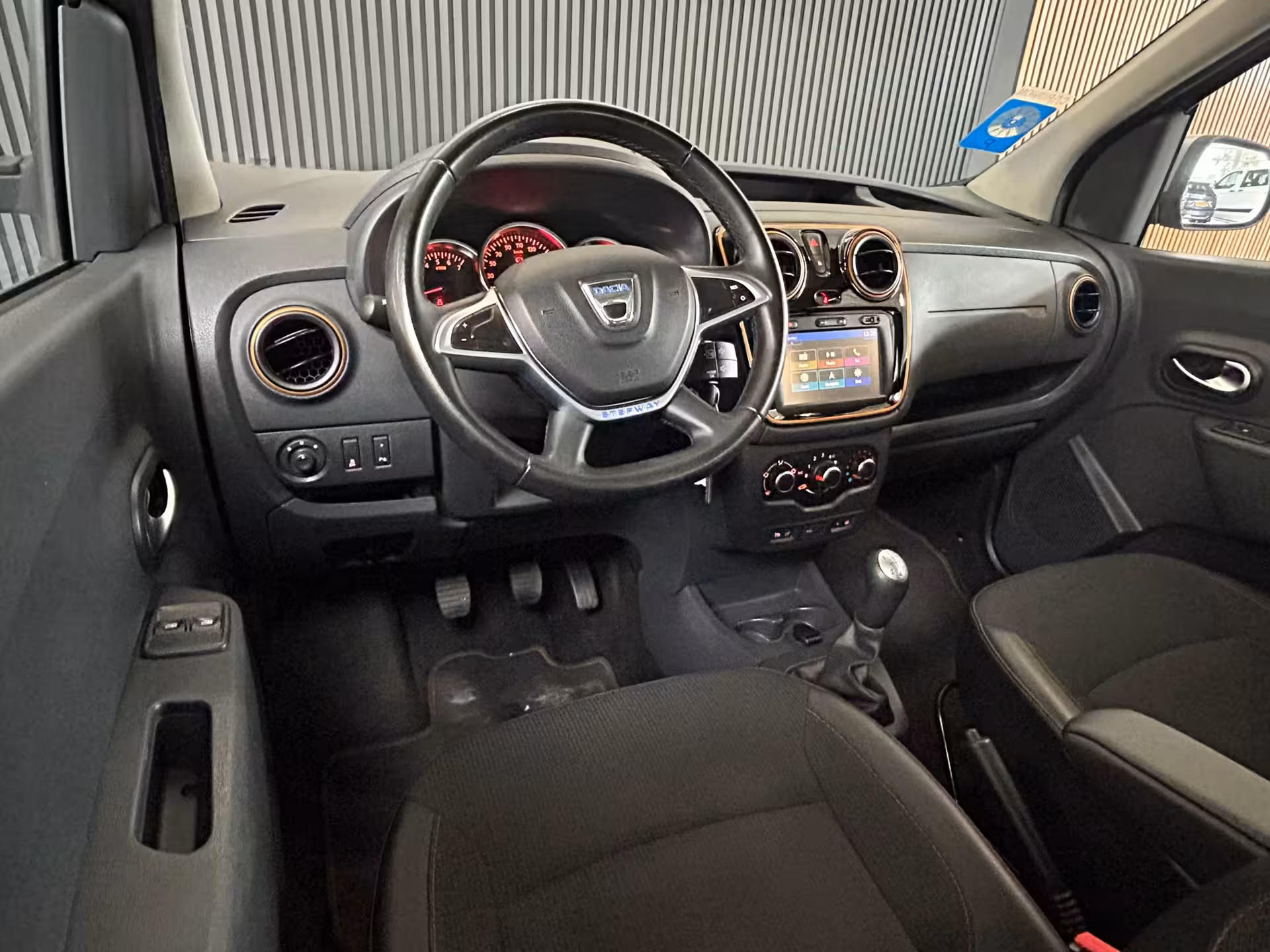 Dacia Dokker 1.2 TCe S&S Ambiance CAMERA|STOELVERWARMING|AIRCO|NAVI