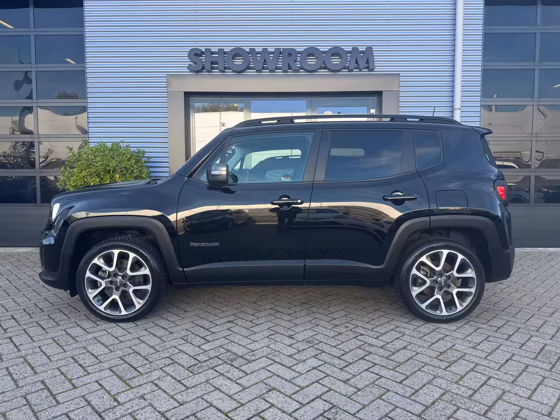 Jeep Renegade 4xe 240 Plug-in Hybrid Electric S AUTOMAAT|CAMERA|APPLECARPLAY|19INCH LM-VELGEN|NAVI