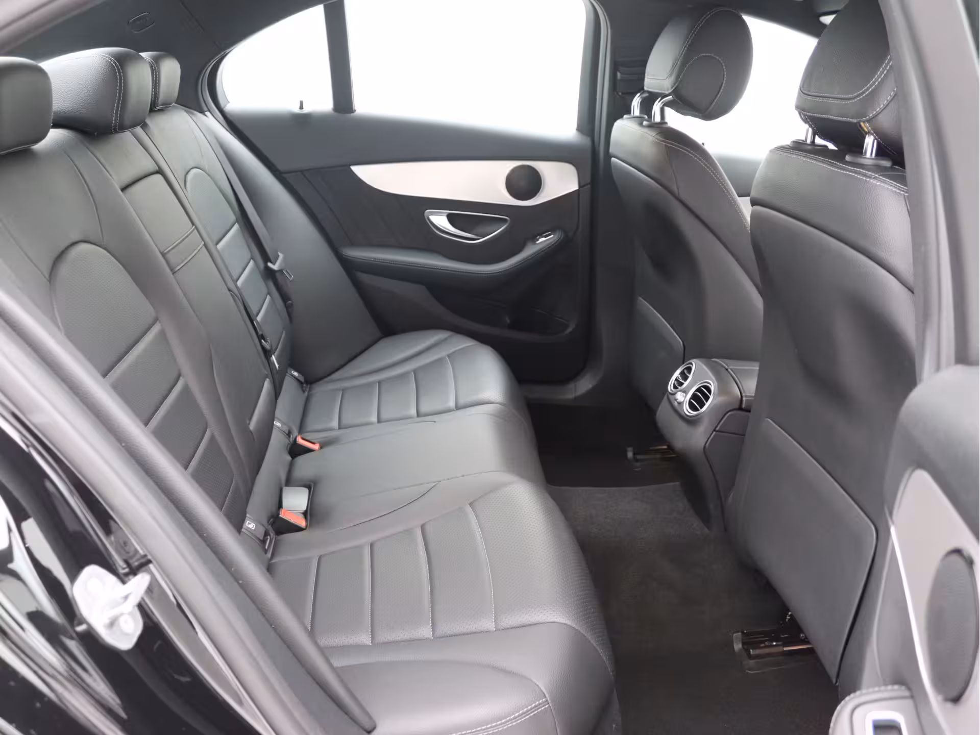 Mercedes-Benz C-klasse 180 AMG Distronic, Carplay, Camera