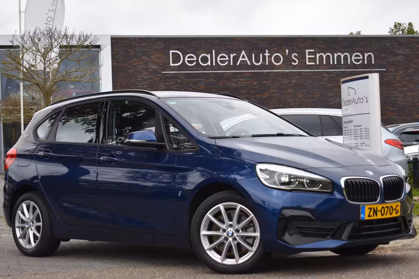 BMW 2-serie Active Tourer 225xe LEDER SPORTSTOELEN NAVIGATIE LMV LED