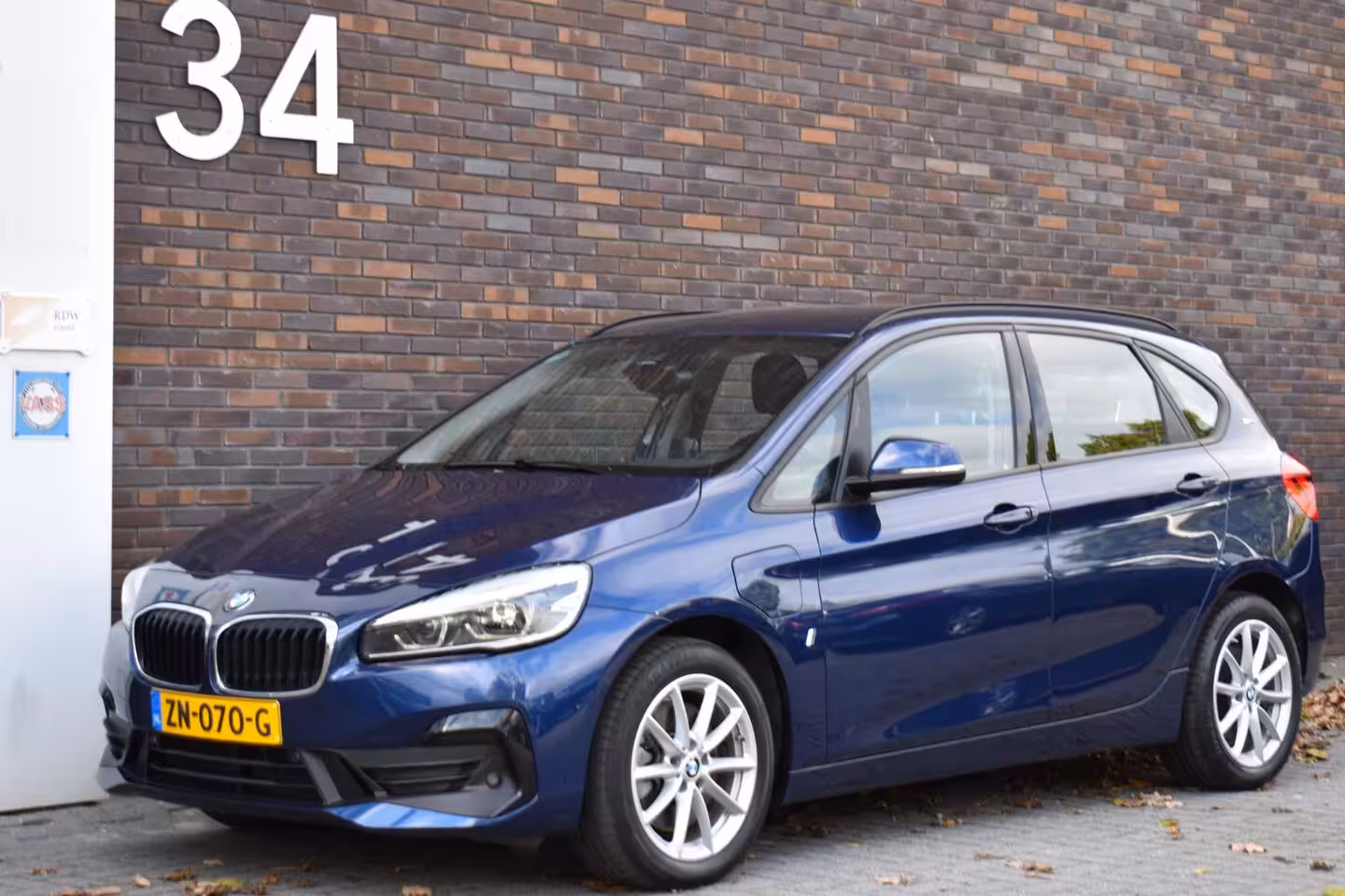 BMW 2-serie Active Tourer 225xe LEDER SPORTSTOELEN NAVIGATIE LMV LED
