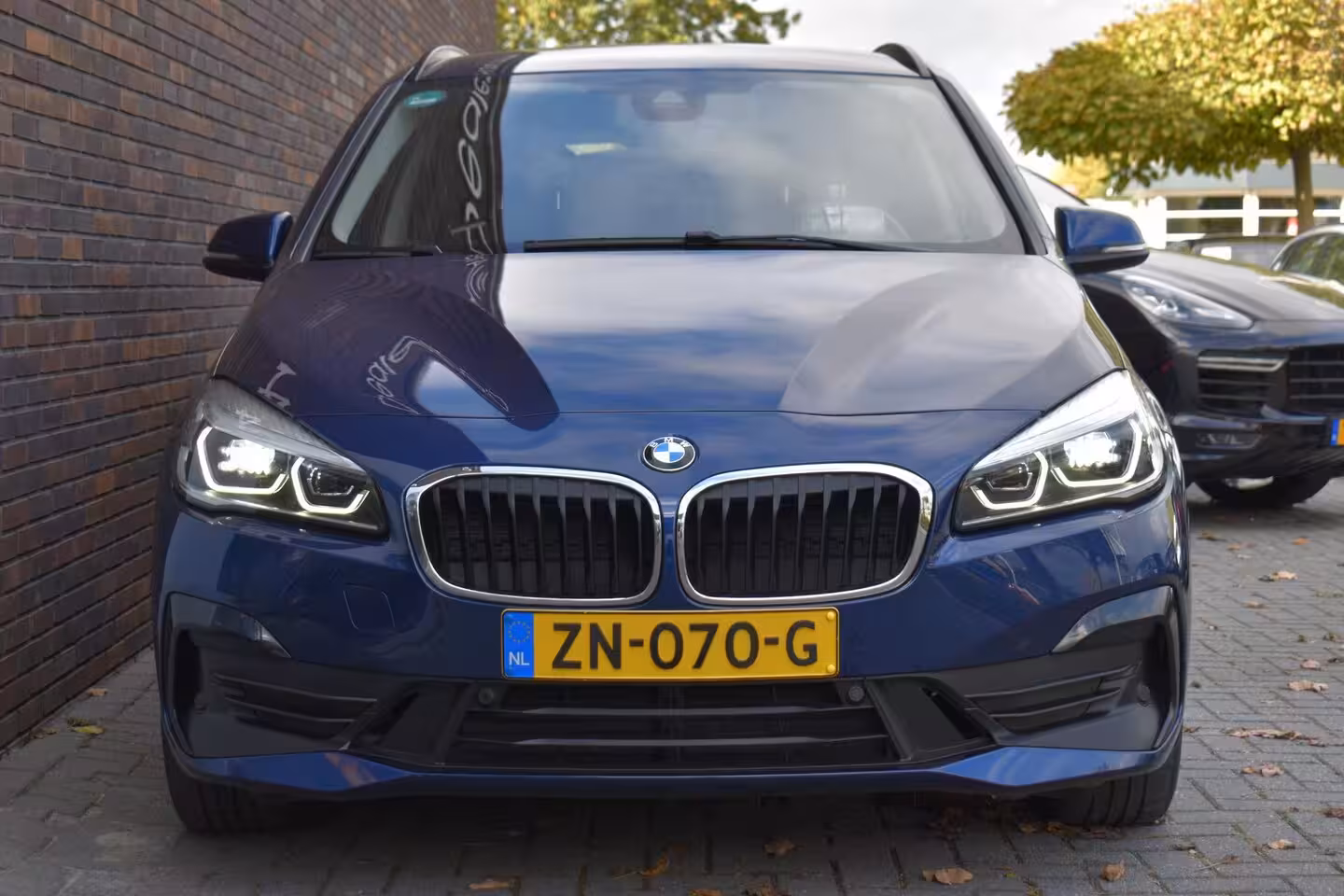 BMW 2-serie Active Tourer 225xe LEDER SPORTSTOELEN NAVIGATIE LMV LED