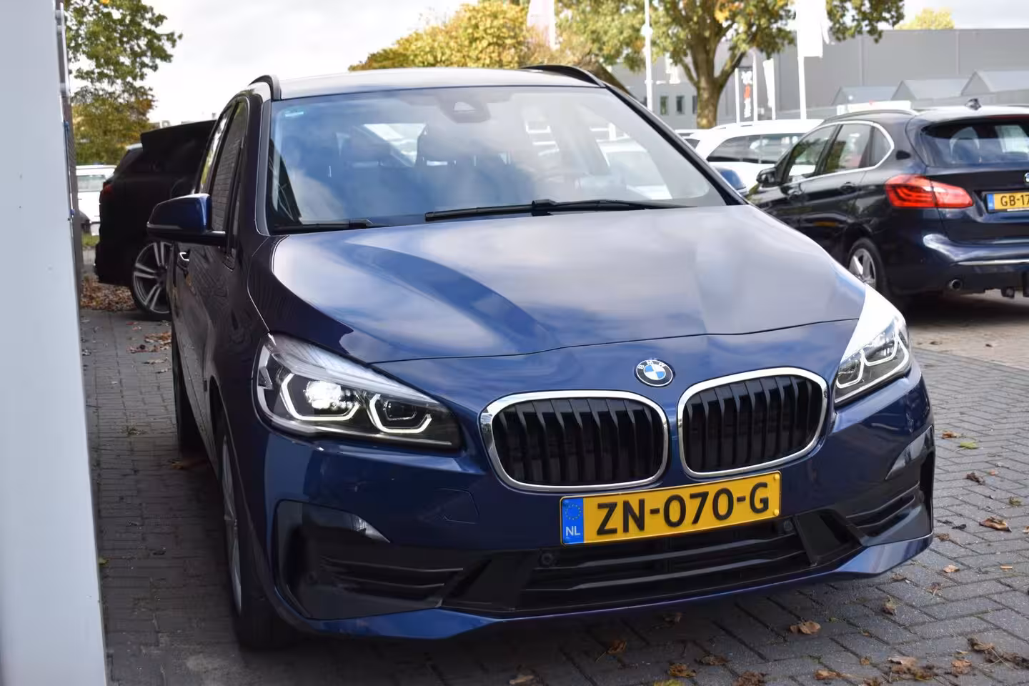 BMW 2-serie Active Tourer 225xe LEDER SPORTSTOELEN NAVIGATIE LMV LED