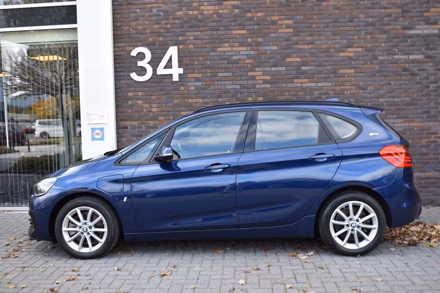 BMW 2-serie Active Tourer 225xe LEDER SPORTSTOELEN NAVIGATIE LMV LED