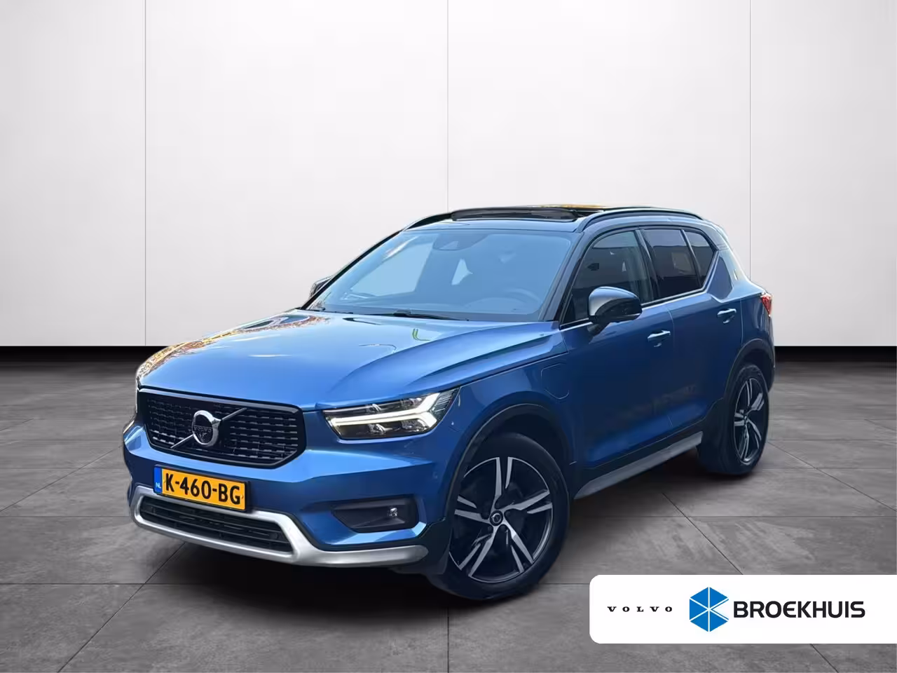 Volvo XC40 1.5 T4 Recharge R-Design Expression | Pano | Stoelverwarming | H&K Audio | Camera