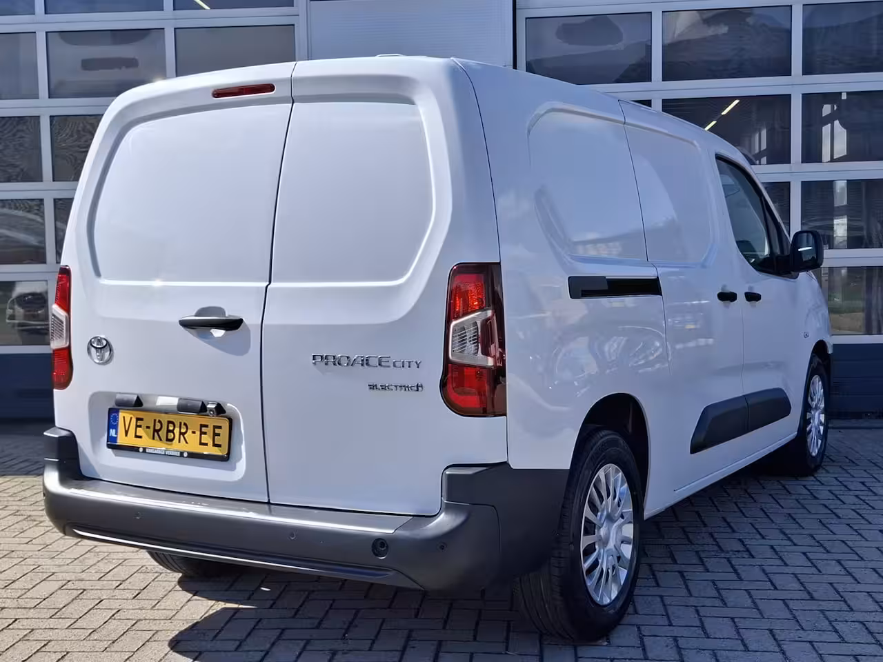 Toyota PROACE CITY Electric Comfort Long 50 kWh | L2 | Android/Apple Carplay | Achteruitrijcamera | Cruise Control | A