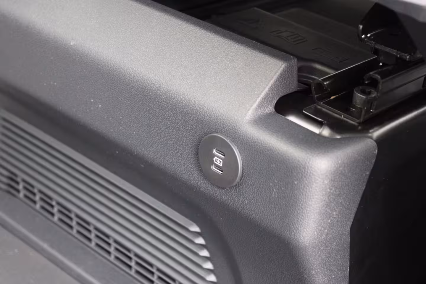 Ford E-Transit Cust. 320 L2H1 Trend 71 kWh DC |LED|CAMERA|