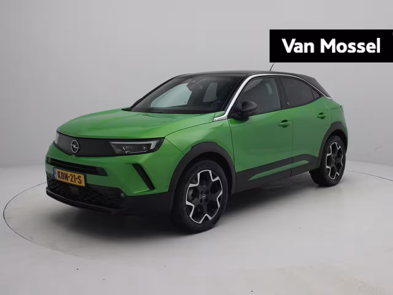 Opel Mokka-e Ultimate 50-kWh 11kw bl. | Camera | Alcantara | 18" Bi-color velgen | Zeer compleet