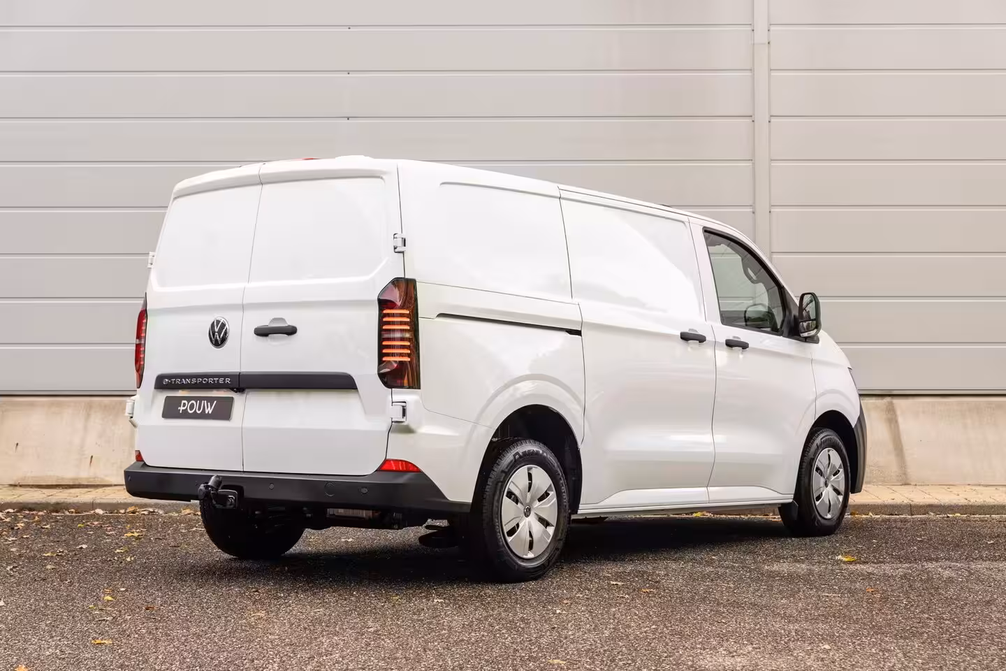 Volkswagen e-Transporter 32 136pk L1H1 Life 71 kWh | Trekhaak | 3-Zits