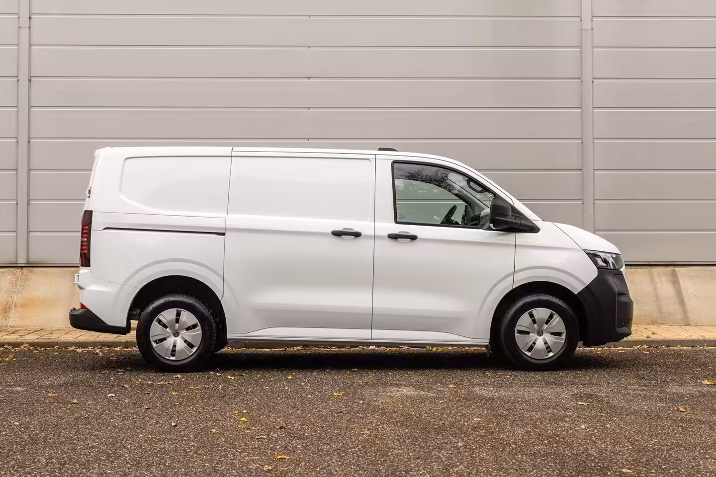 Volkswagen e-Transporter 32 136pk L1H1 Life 71 kWh | Trekhaak | 3-Zits