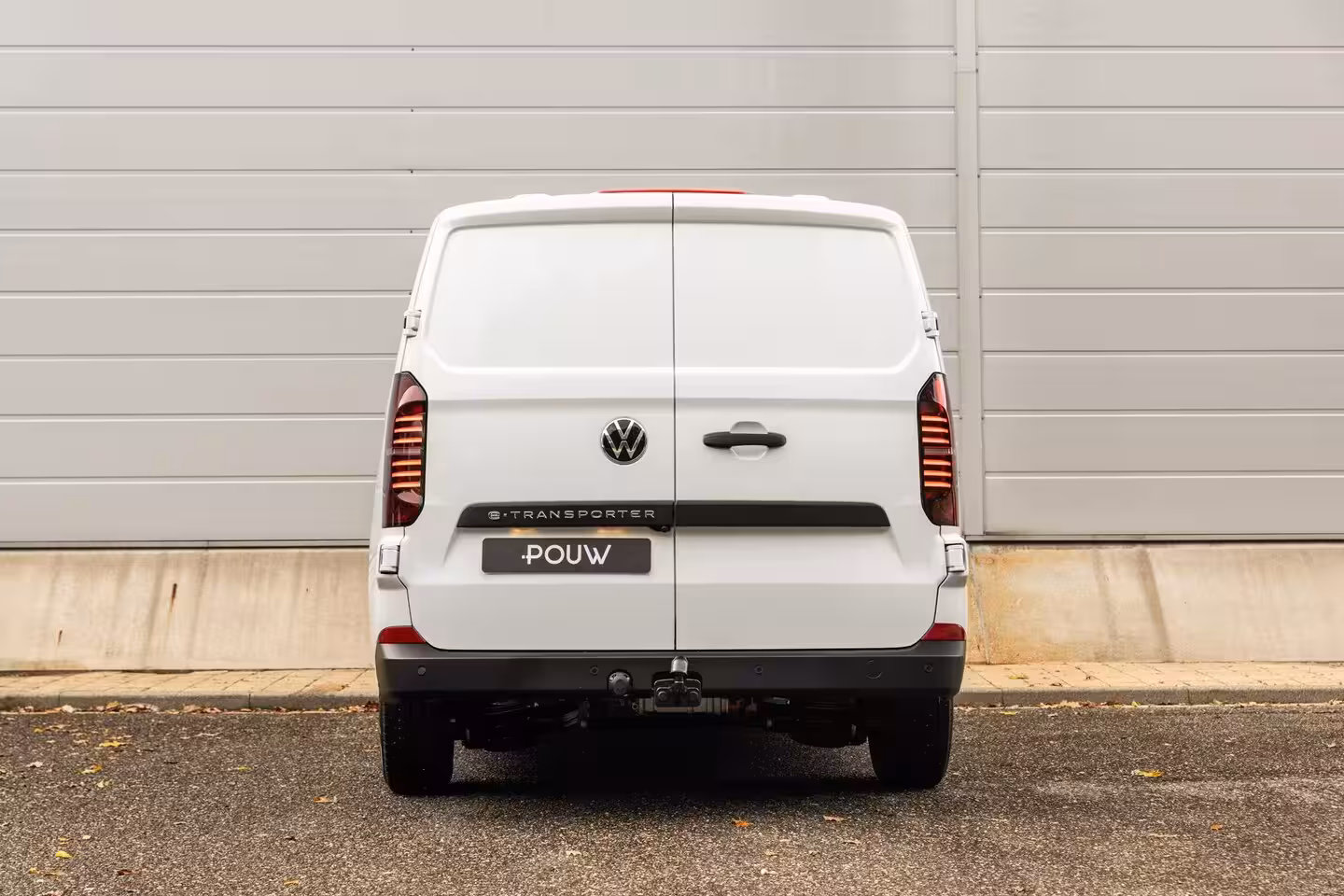 Volkswagen e-Transporter 32 136pk L1H1 Life 71 kWh | Trekhaak | 3-Zits