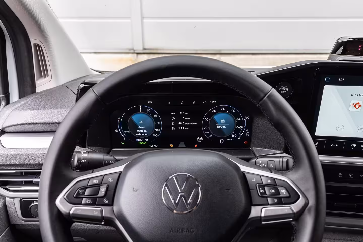 Volkswagen e-Transporter 32 136pk L1H1 Life 71 kWh | Trekhaak | 3-Zits