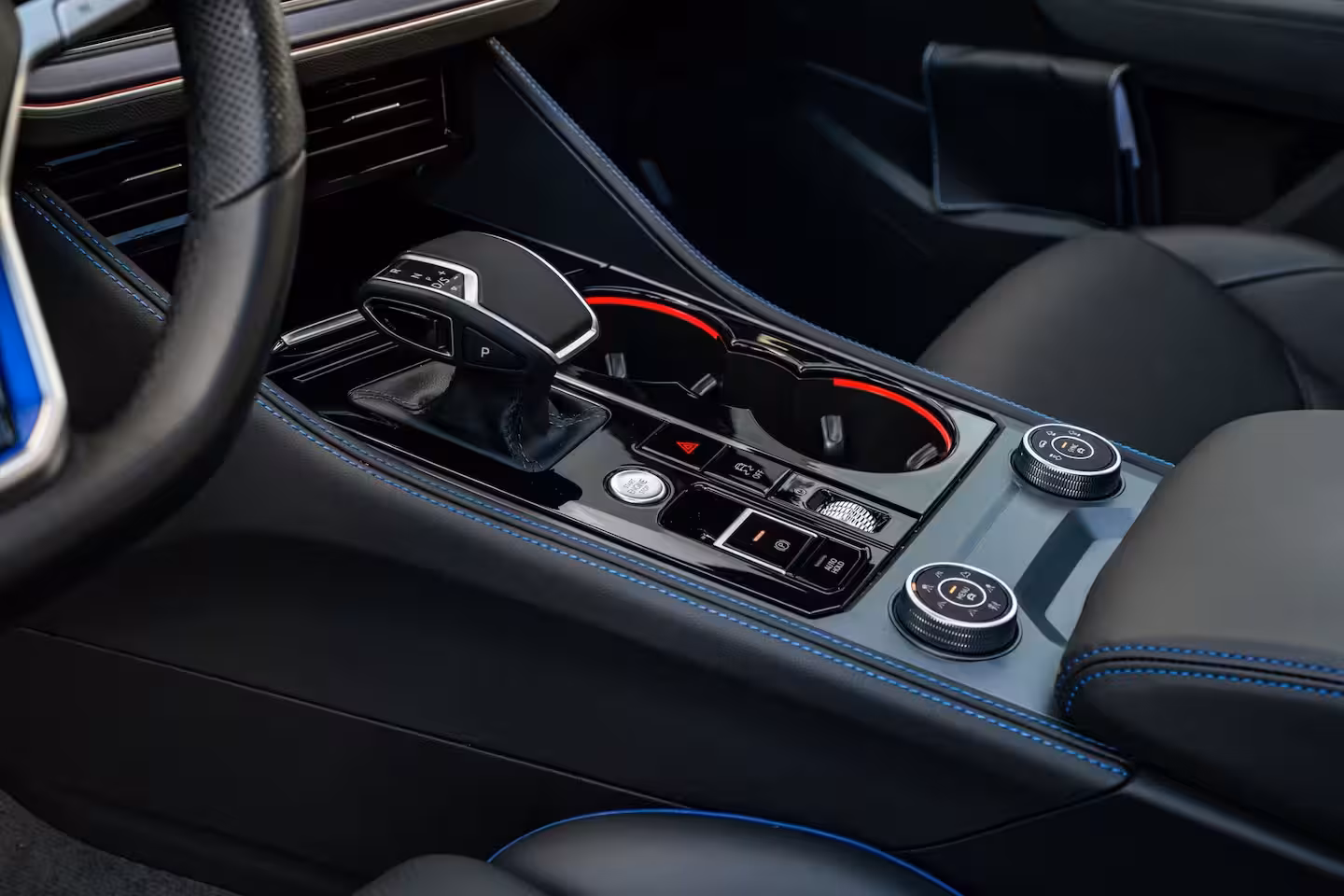 Volkswagen Touareg 3.0 TSi eHybrid 4MOTION R Edition l Panoramadak l Luchtvering l 360gr Camera l Stoelkoelin