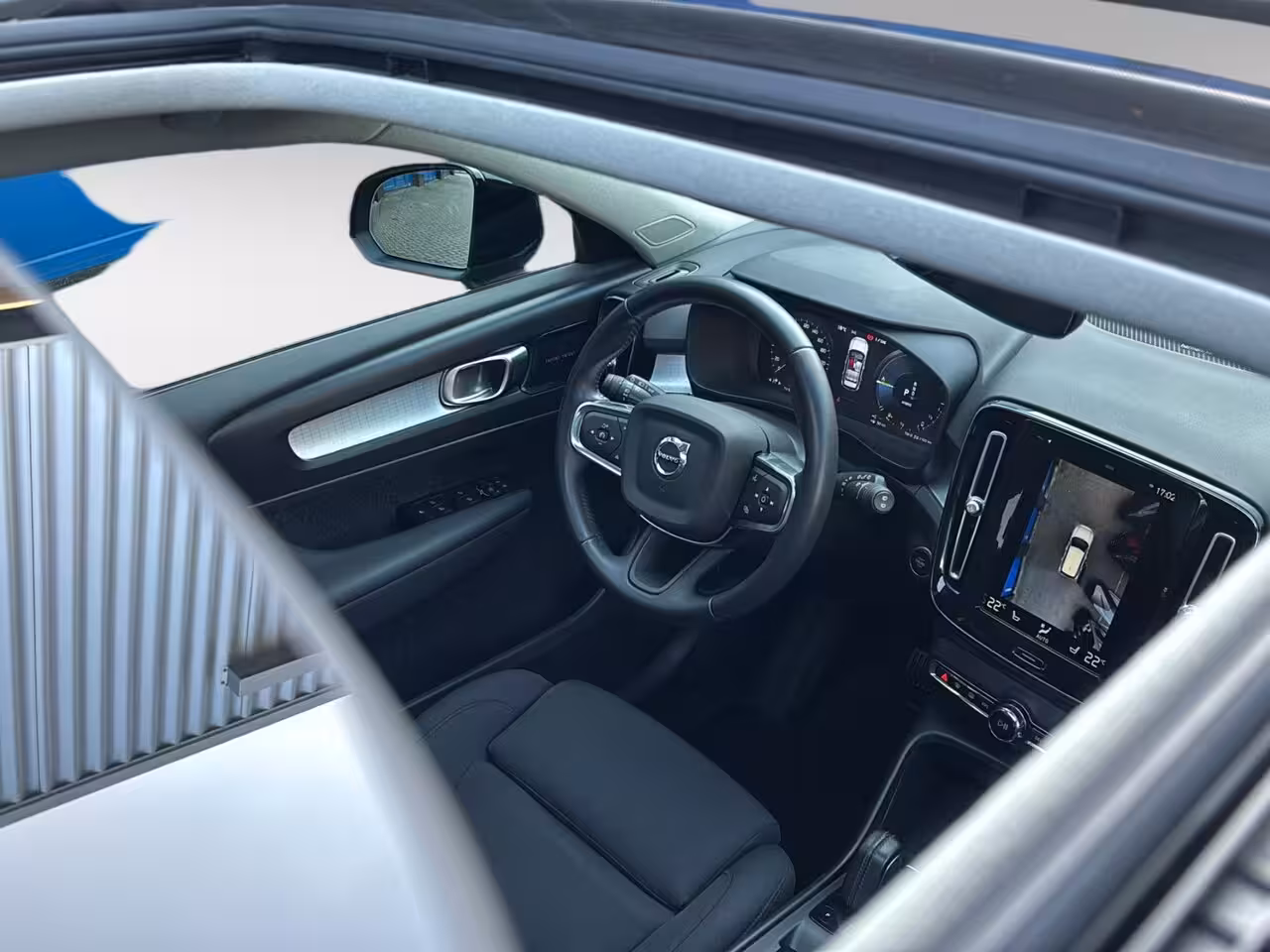 Volvo XC40 1.5 T4 Recharge R-Design Expression | Pano | Stoelverwarming | H&K Audio | Camera