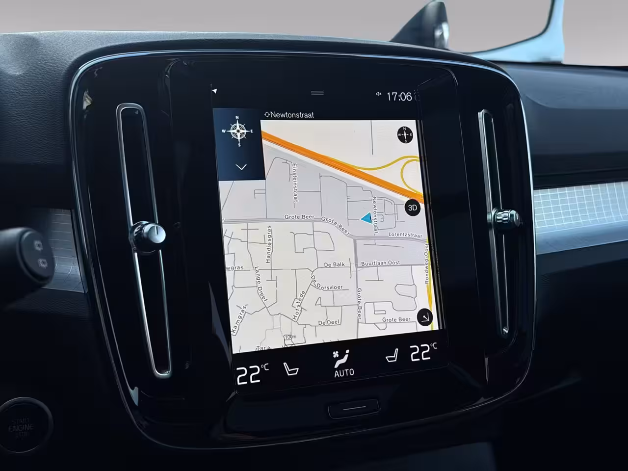 Volvo XC40 1.5 T4 Recharge R-Design Expression | Pano | Stoelverwarming | H&K Audio | Camera