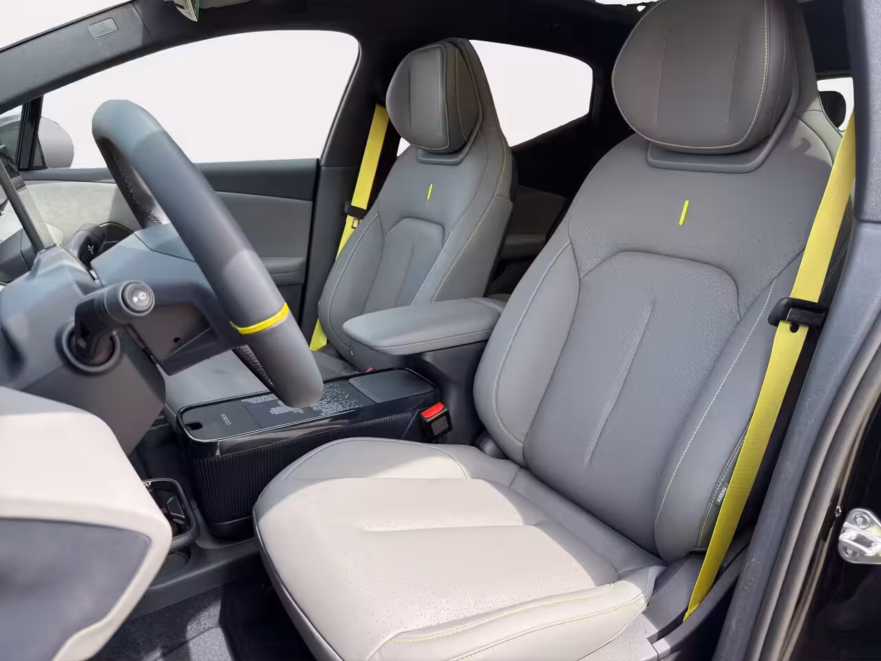 Lynk & Co 02 66 kWh More MY27 | 22 kW lader | 360 Camera | Memory seats | High end audio | Apple Carpla