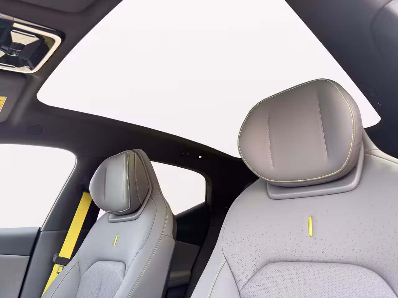 Lynk & Co 02 66 kWh More MY27 | 22 kW lader | 360 Camera | Memory seats | High end audio | Apple Carpla